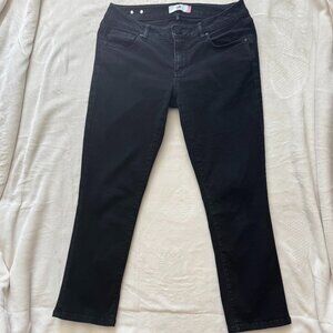 CAbi New Crop Ankle Skinny Jeans - Size 6 - Style 3189